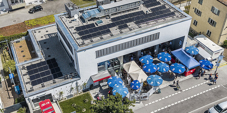 Tag der offenen Tür am neuen Gerätehaus Großhadern mit Aktionsprogramm und Gerätehausführungen