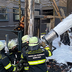 Ausgedehnter Brand im Euro-Industriepark