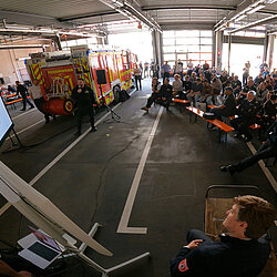 Hackathon 2026: Crowd Control